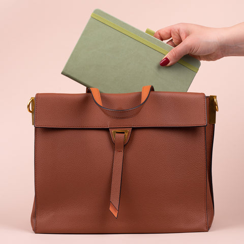 Notebook Green, lined, 13 × 21 cm