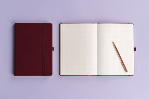 Notebook Balacron red, dotted, 15 × 21 cm