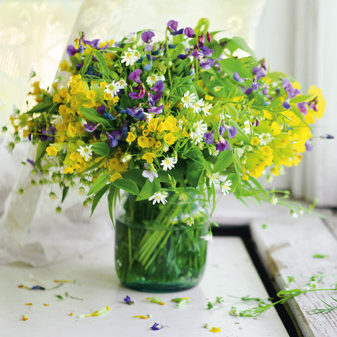 Grid calendar Flowers 2026, 30 x 30 cm