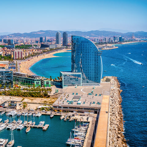 Grid calendar Barcelona 2026, 30 x 30 cm